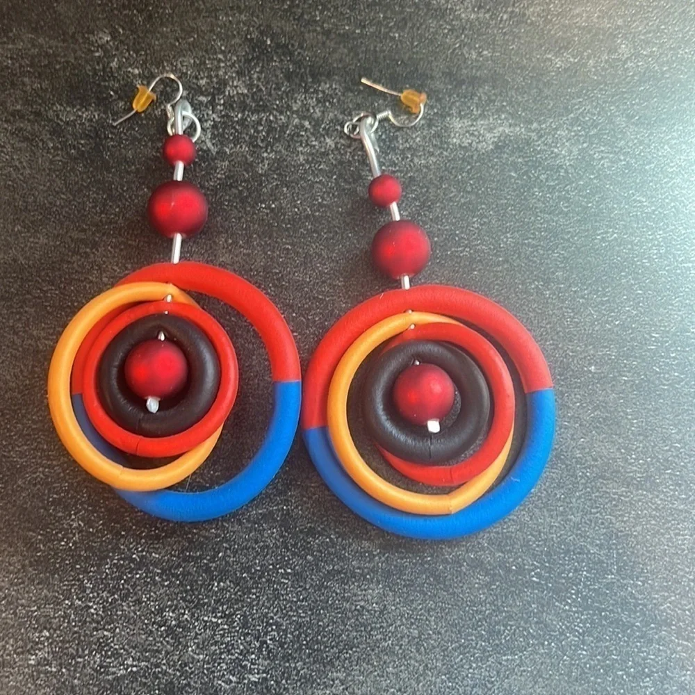 NWOT‎ Drop Rubber Earrings